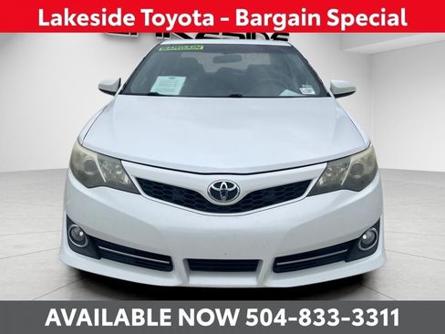 Used 2014 Toyota Camry SE image 10
