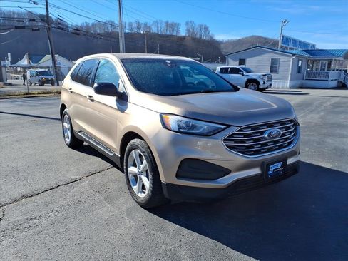 Used 2020 Ford Edge SE image 6