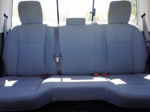 Used 2019 RAM 1500 Classic SLT image 23