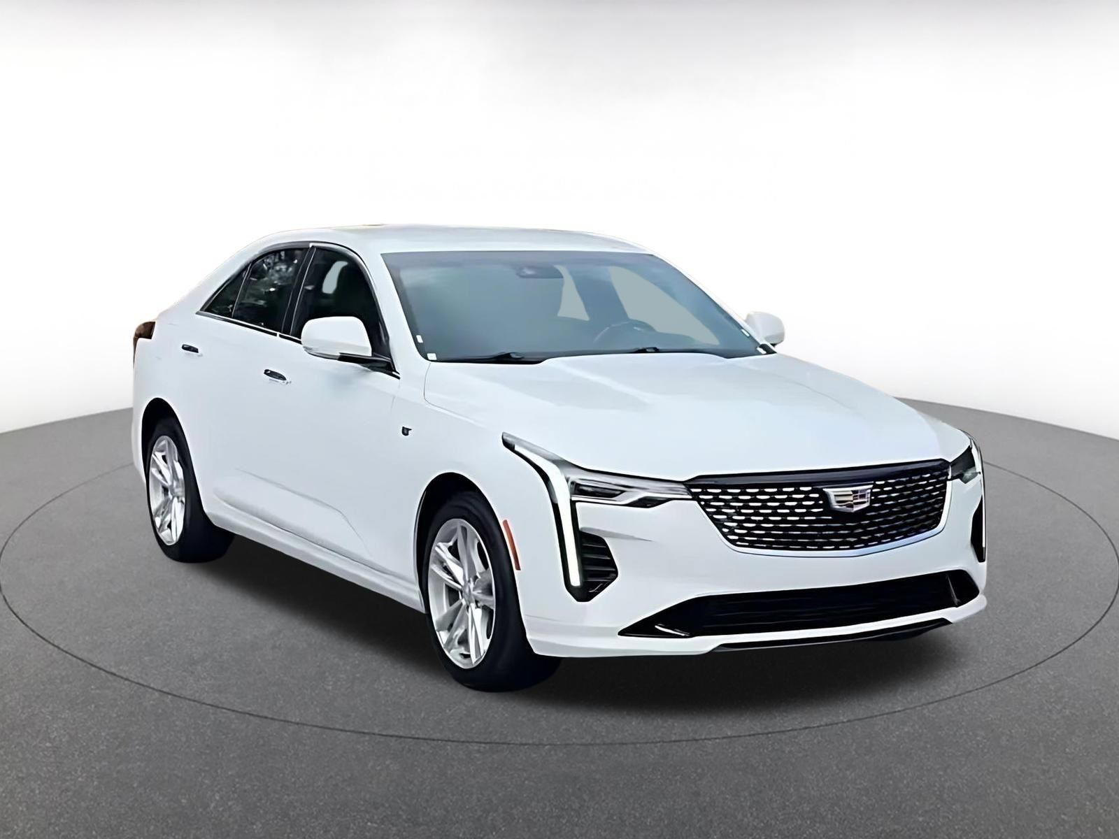 Used 2026 Cadillac CT4 Luxury AWD/4WD image 3