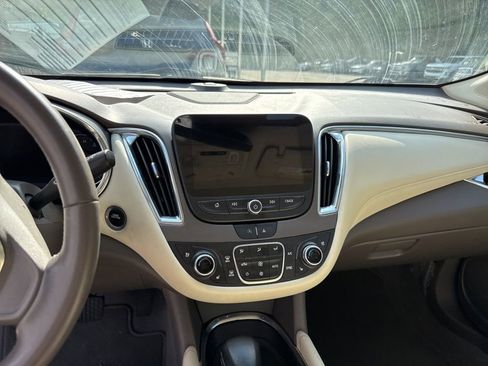 Used 2024 Chevrolet Malibu LT image 6