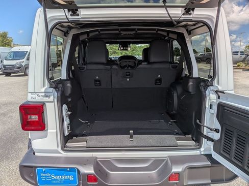 New 2026 Jeep Wrangler Unlimited Sahara AWD/4WD image 28