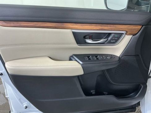 Used 2019 Honda CR-V Touring image 12