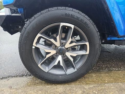 Used 2024 Jeep Wrangler Unlimited w/ Convenience Group image 3