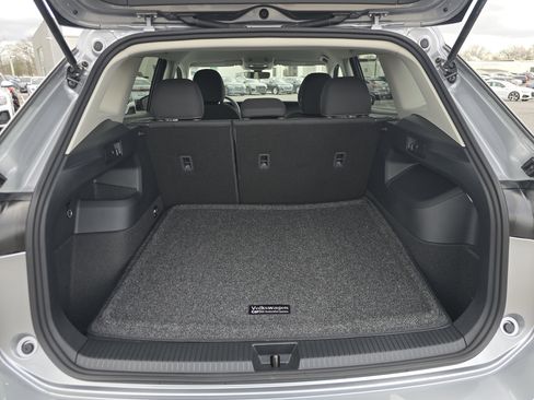 New 2026 Volkswagen Tiguan S FWD image 12