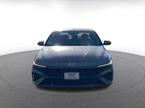 Used 2025 Hyundai Elantra SEL image 4