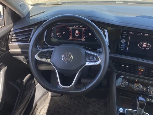 Used 2024 Volkswagen Jetta SEL FWD image 11