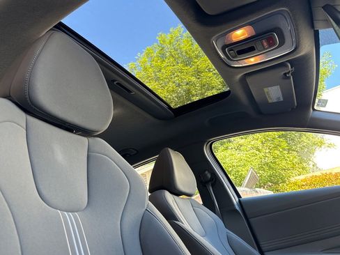 Used 2024 Hyundai Elantra SEL w/ Convenience Package image 20