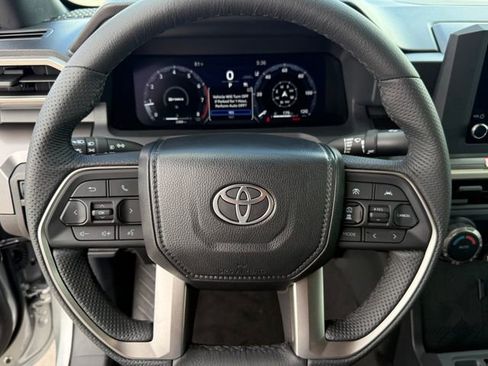 Used 2025 Toyota Tacoma TRD Sport image 13