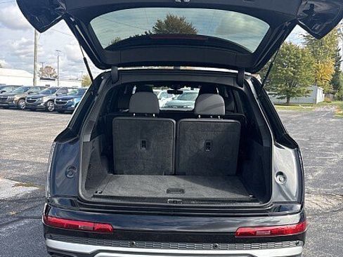 Used 2025 Audi Q7 3.0T Premium Plus AWD/4WD image 31