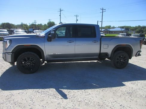 New 2026 GMC Sierra 2500 AT4 w/ AT4 Premium Plus Package AWD/4WD image 9