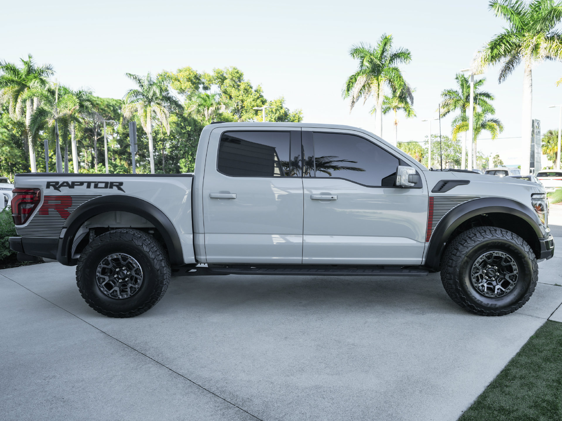 Used 2024 Ford F150 Raptor w/ Equipment Group 803A Raptor R AWD/4WD image 60