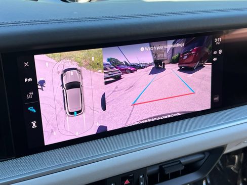 Certified 2025 Porsche Cayenne S AWD/4WD image 31