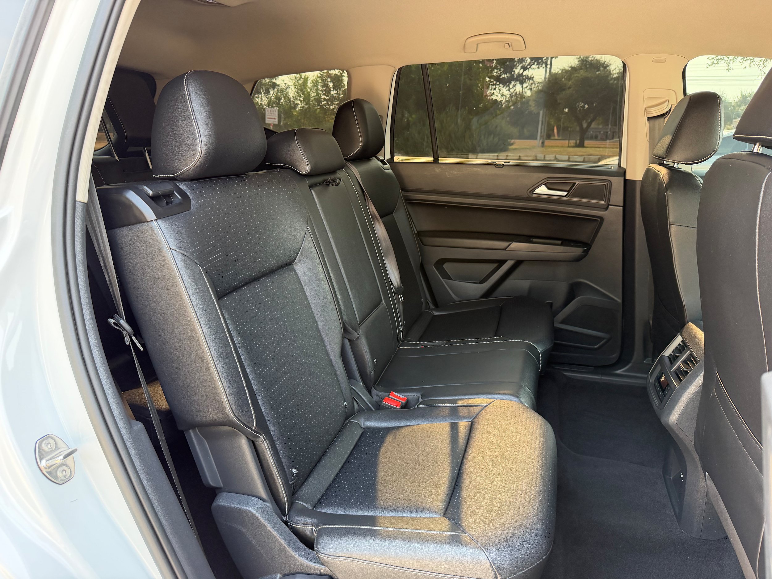 Used 2021 Volkswagen Atlas SE FWD image 12