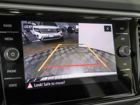 Certified 2023 Volkswagen Atlas SEL AWD/4WD image 8