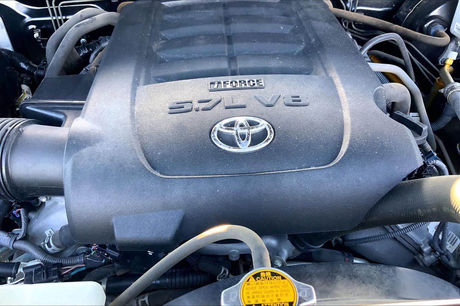 Used 2014 Toyota Tundra SR5 w/ SR5 Upgrade Package AWD/4WD image 32