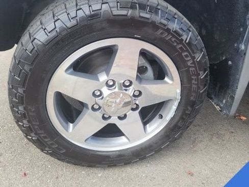 Used 2019 Chevrolet Silverado 2500 LTZ w/ Duramax Plus Package AWD/4WD image 4