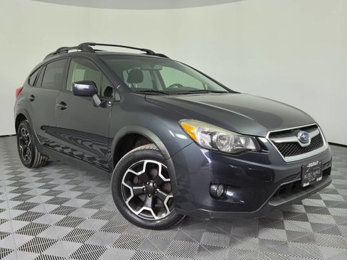 Used 2015 Subaru Crosstrek 2.0i Premium w/ Moonroof Package AWD/4WD image 1