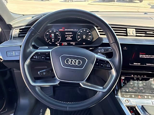 Used 2024 Audi Q8 e-tron Premium Plus w/ Premium Plus Package AWD/4WD image 23
