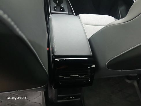 Used 2023 Volkswagen ID.4 Pro RWD image 28
