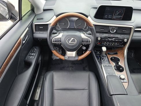 Used 2022 Lexus RX 350L FWD w/ Premium Package image 2