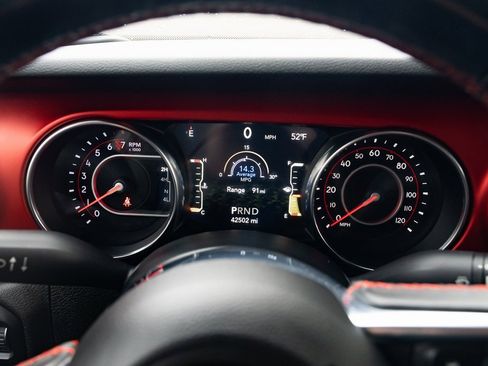 Used 2020 Jeep Gladiator Rubicon image 12