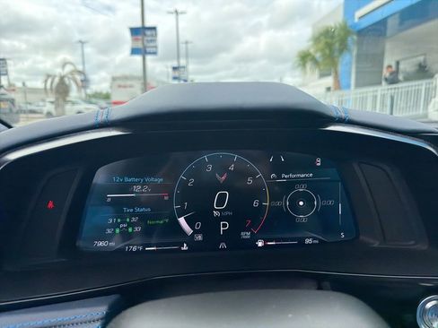 Used 2024 Chevrolet Corvette Stingray Premium Conv w/ Z51 Performance Package image 18