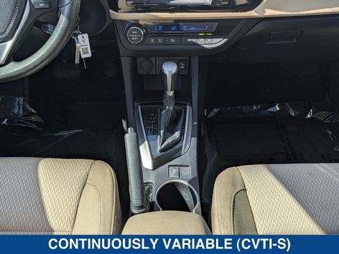 Used 2016 Toyota Corolla LE FWD image 19
