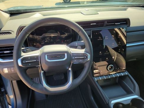 New 2026 GMC Terrain Denali w/ LPO, Floor Liner Package image 16