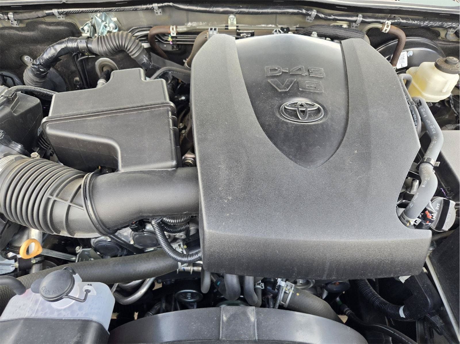 Used 2023 Toyota Tacoma TRD Sport w/ Technology Package RWD image 31
