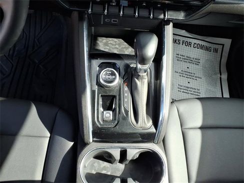 Used 2024 GMC Canyon Elevation w/ Elevation Premium Package image 16