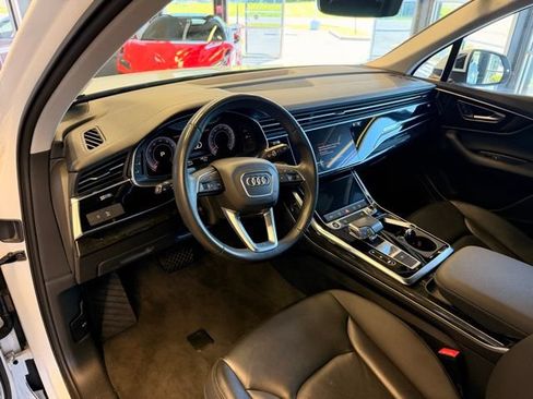 Used 2023 Audi Q7 3.0T Premium AWD/4WD image 15