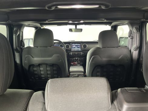 Used 2023 Jeep Wrangler Rubicon w/ Cold Weather Group image 15