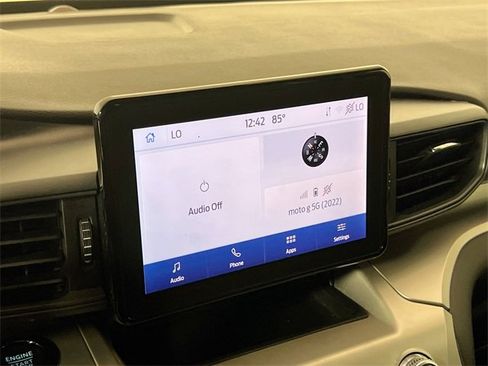 Used 2022 Ford Explorer XLT image 14