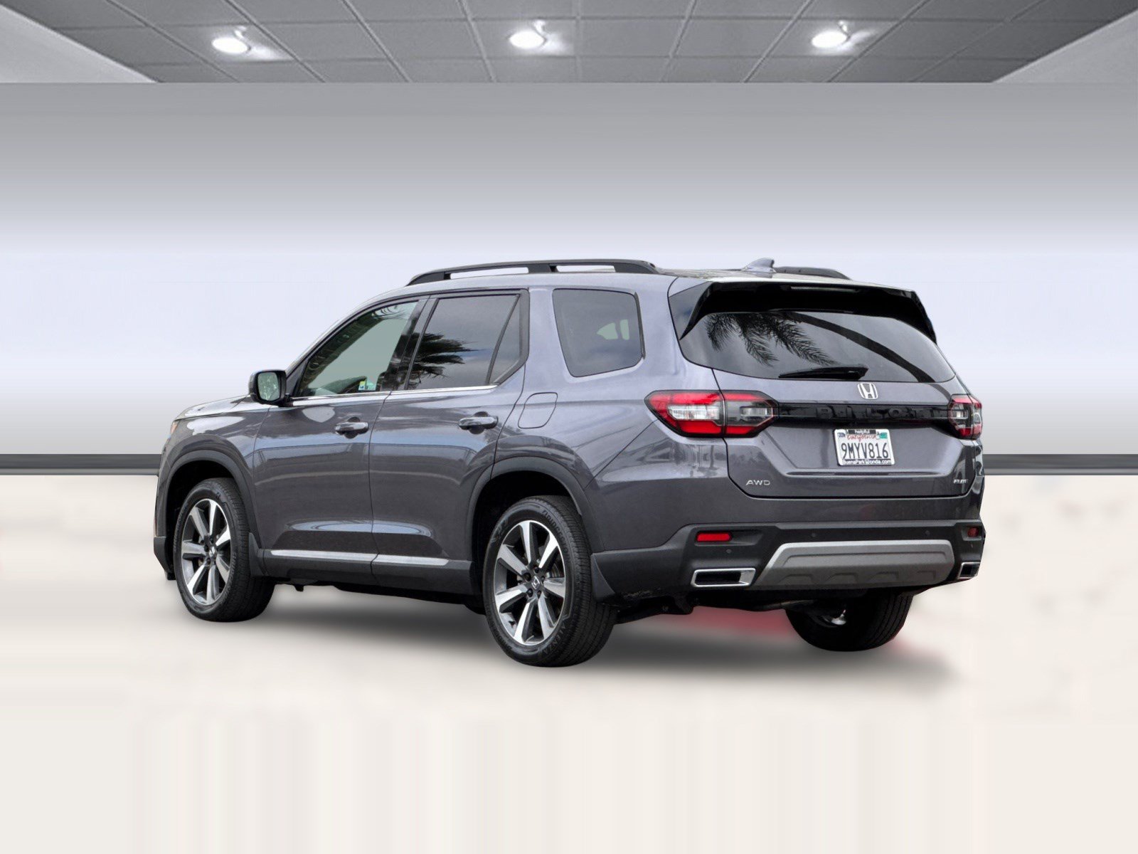 Certified 2025 Honda Pilot Elite image 3