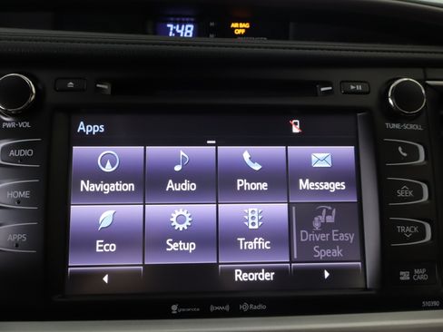 Used 2019 Toyota Highlander XLE AWD/4WD image 18