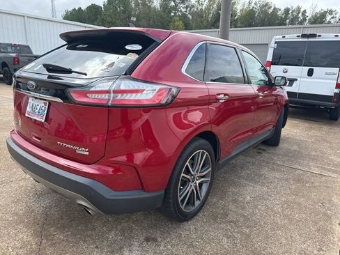Used 2020 Ford Edge Titanium image 4
