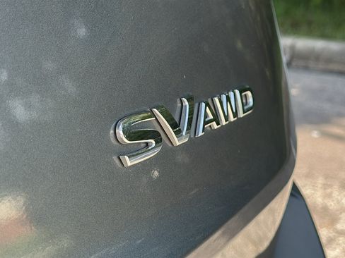 Used 2023 Nissan Rogue SV AWD/4WD image 9
