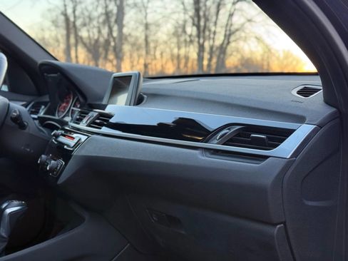 Used 2017 BMW X1 xDrive28i image 36