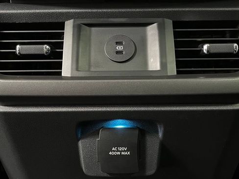 Used 2025 Ford F150 Lariat AWD/4WD image 48