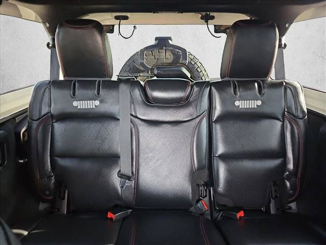 Used 2021 Jeep Wrangler Unlimited Rubicon AWD/4WD image 24