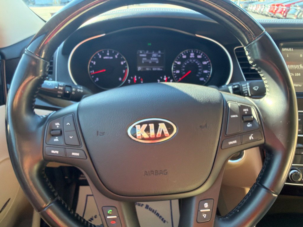 Used 2014 Kia Cadenza Premium FWD image 20