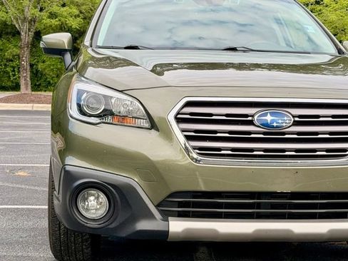 Used 2017 Subaru Outback 2.5i Touring w/ Popular Package #5A AWD/4WD image 13