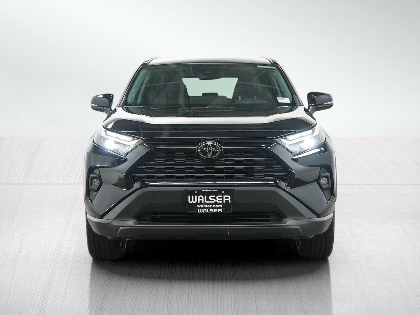 Used 2023 Toyota RAV4 XLE Premium AWD/4WD image 8