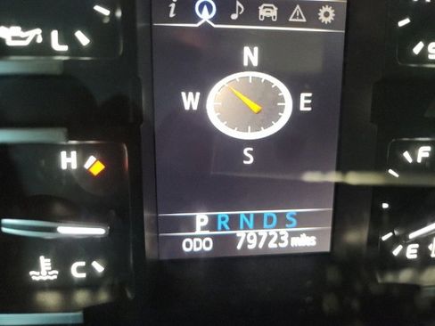 Used 2019 Toyota Tundra SR5 w/ TRD Off Road Package image 7