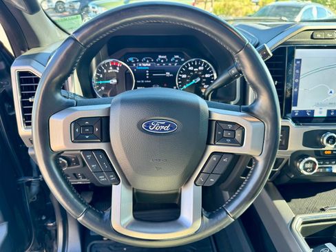 Used 2022 Ford F350 Platinum image 18