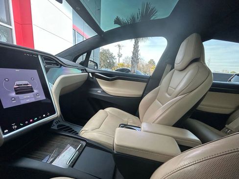 Used 2016 Tesla Model X 90D image 20
