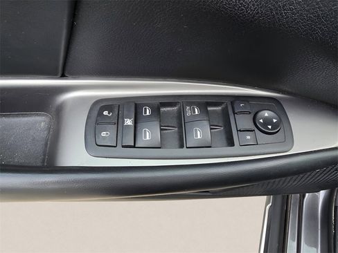 Used 2020 Dodge Journey Crossroad w/ Popular Equipment Group image 19