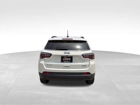 Used 2021 Jeep Compass Latitude w/ Convenience Group AWD/4WD image 6