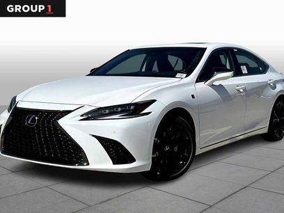 New 2025 Lexus ES 350 w/ Premium Package